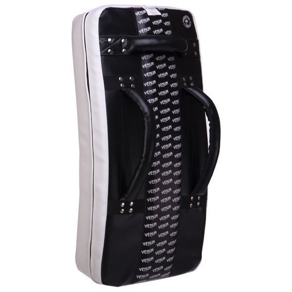 Макивара Изогнутая тренировочная для отработки ударов Skintex VENUM ABSOLUTE LONG KICK SHIELD VN1201 53х43х10см 1шт черный-белый VN1201 фото