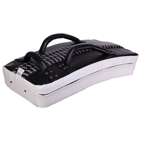 Макивара Изогнутая тренировочная для отработки ударов Skintex VENUM ABSOLUTE LONG KICK SHIELD VN1201 53х43х10см 1шт черный-белый VN1201 фото