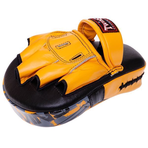 Лапа боксерская изогнутая тренировочная кожа TWINS FPML10-43 25x19x9см 1штука цвета в ассортименте Левая FPML10-43 фото