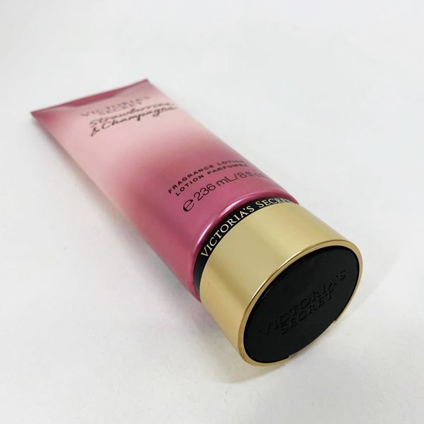 Лосьон для тела Victoria's Secret Strawberries Champagne 236 мл Original ws99622-10 фото
