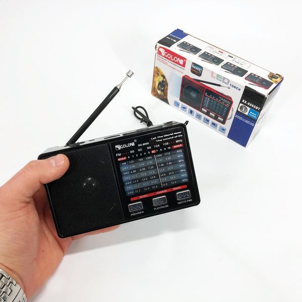 Радио GOLON RX-8866 цифровой портативный радиоприемник с фонариком функцией PowerBank. Цвет: черный ws66942 фото