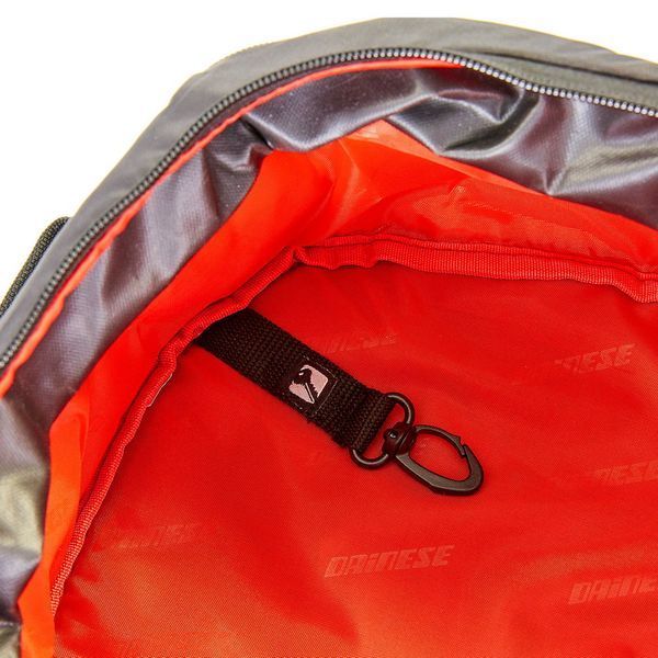 Сумка на бак мотоцикла на магнитах Tank Bag DAINESE MS-6815 37х31х18см черный MS-6815 фото