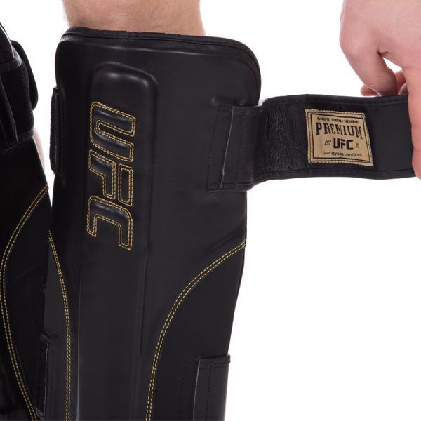 Защита голени и стопы Муай Тай, ММА, Кикбоксинг кожаная UFC PRO Prem Stand Up UHK-75052 S-M черный UHK-75052 фото