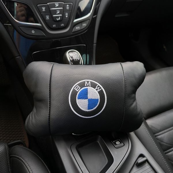 Авто подушки 2 шт &mdash; набор BMW из натуральной кожи, на подголовник в машину, Автомобильная подушка БМВ ws13553-1 фото