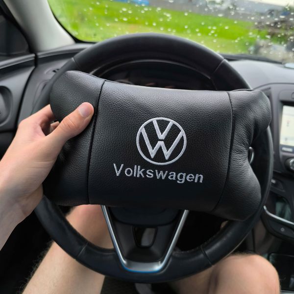 Набор подушек 2шт в авто Volkswagen из натуральной кожи, на подголовник в машину, Автомобильная подушка ws13553-2 фото