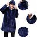 Плед толстовка с капюшоном и рукавами Huggle Hoodie оверсайз. Цвет: синий ws96134 фото 4