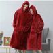 Плед толстовка с капюшоном и рукавами Huggle Hoodie оверсайз. Цвет: бордовый ws96134-1 фото 11