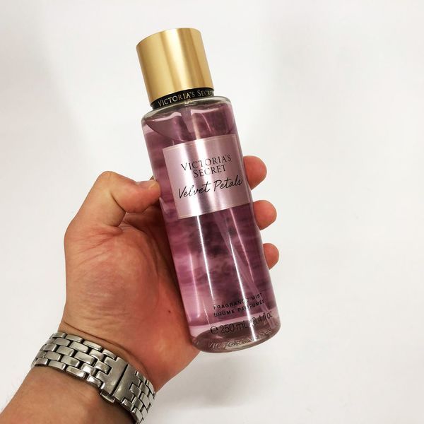 Парфюмированный спрей для тела Victoria's Secret Velvet Petals 250 мл, original ws19446 фото
